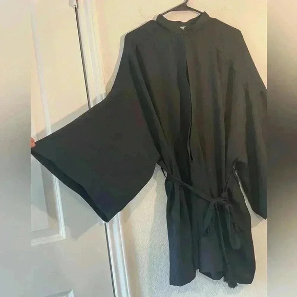 Free People Black Wide Arm Short Sleeve Textured Romper Womens Size Medium - Picture 7 of 11